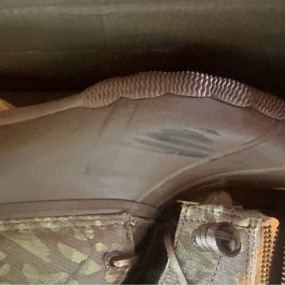 Sperrys - Picture 2 of 3